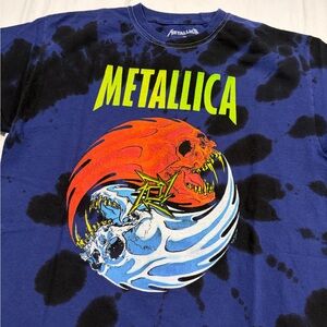 Metallica shirt medium